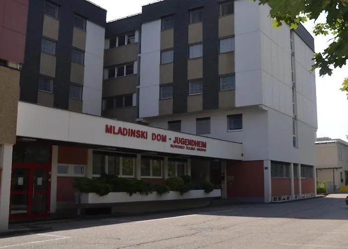 Mladinski Dom - Hostel