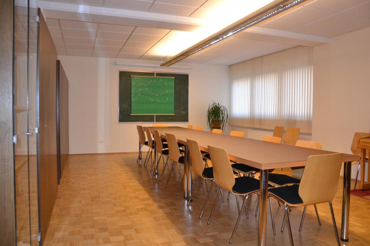 Hostel Mladinski Dom - *